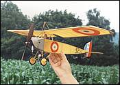Morane Saulnier L rozpt 630mm pro motor Modela hmotnost 62g.